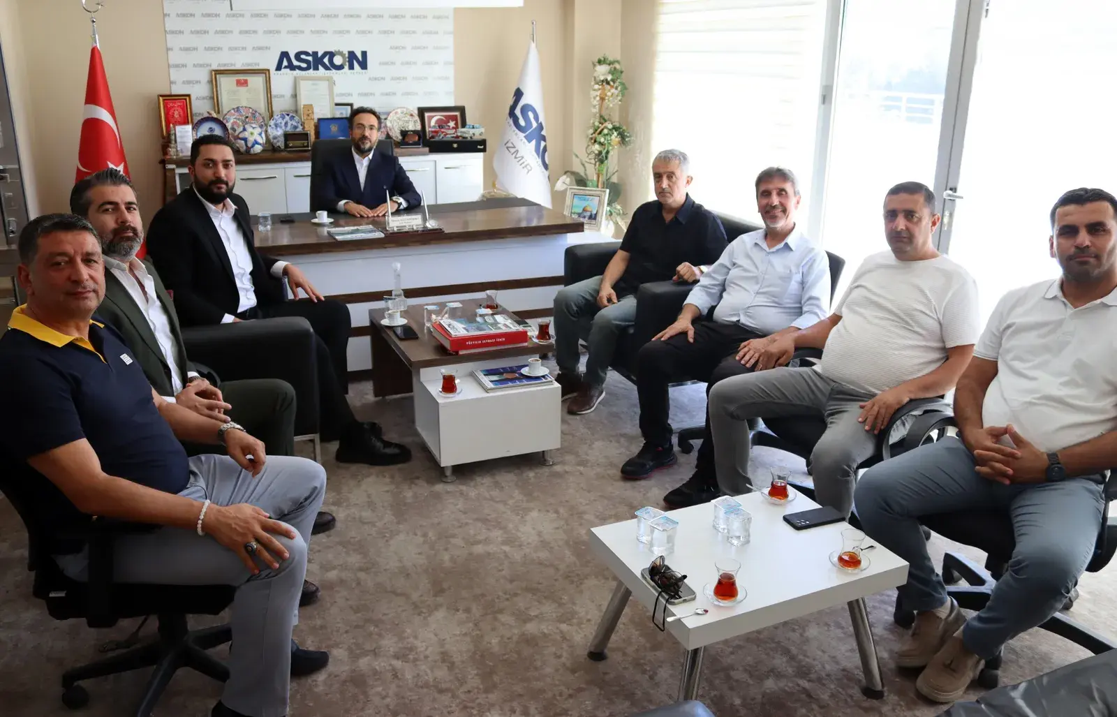 ASKON İzmir — AKP Bornova İlçe Başkanı Ziyareti, 1. kare