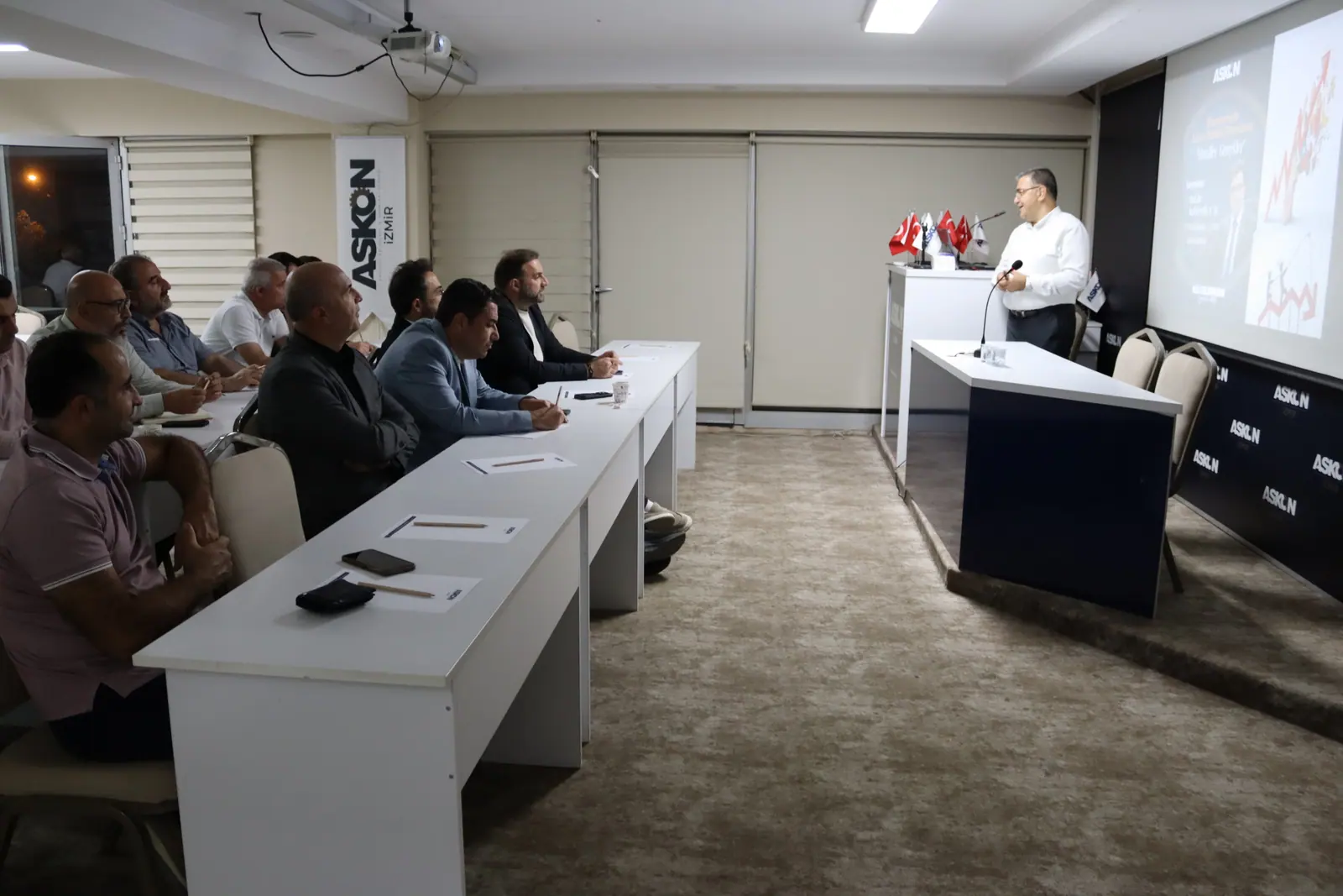ASKON İzmir’de Ekonomi Gündemi Değerlendirildi — 3. kare