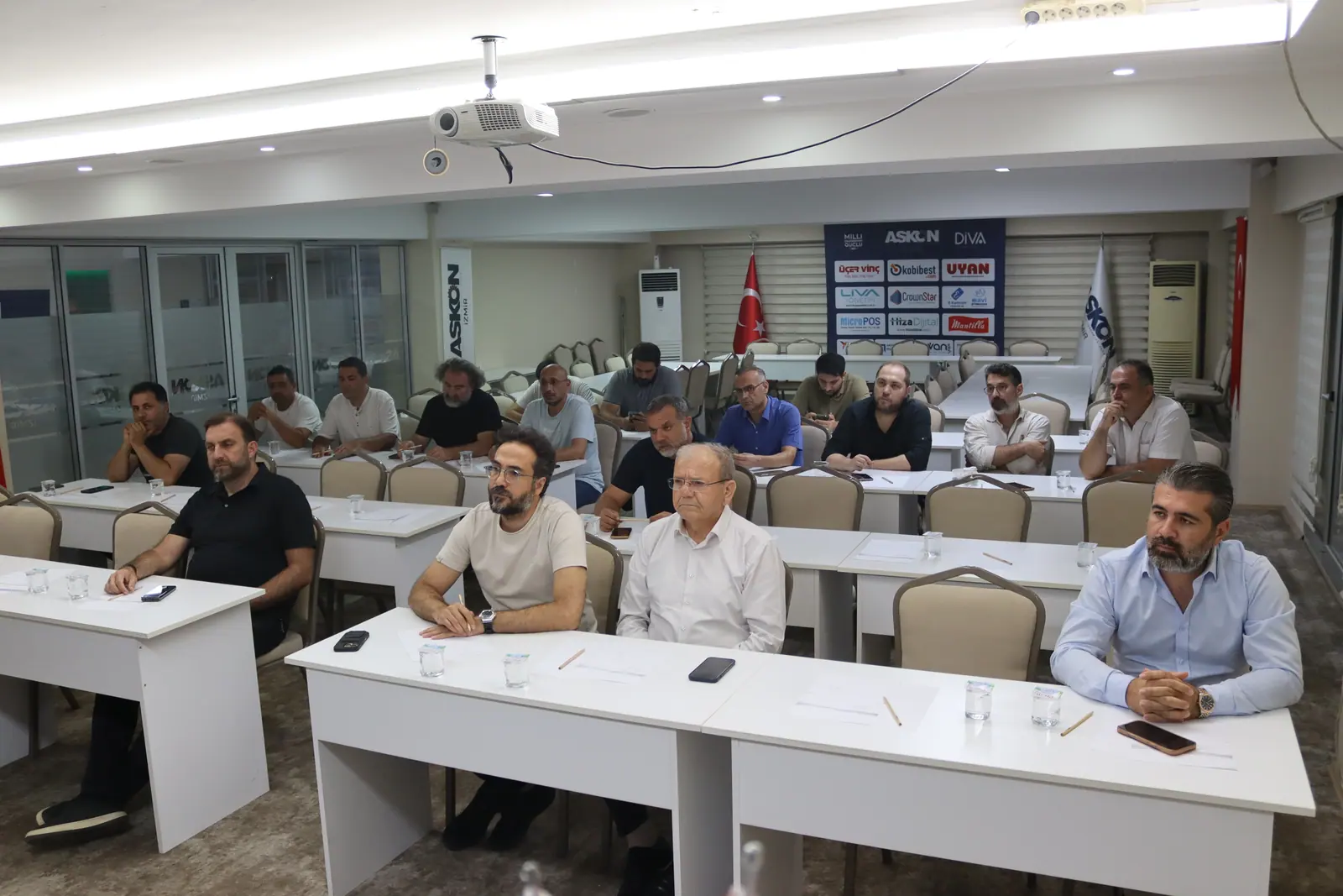 Asrı Saadet Işığında Günümüz Meselelerine Bakış — 2. kare